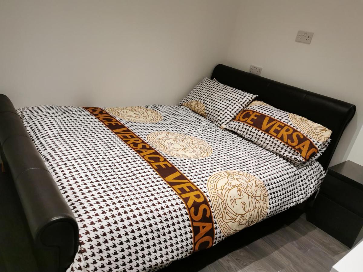 Studio Self Contained Double Bedroom Londres Exterior foto